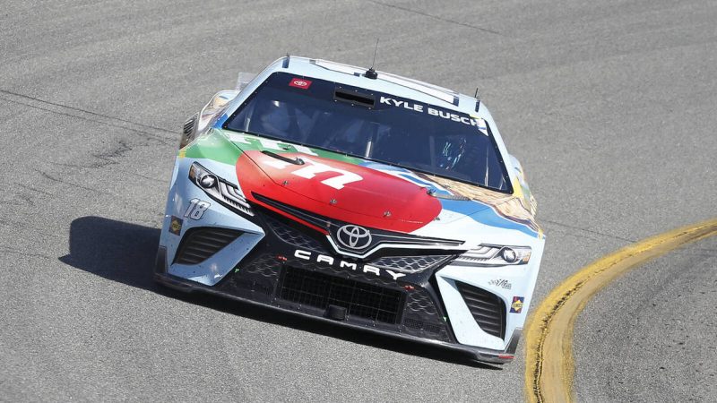 Kyle Busch penalized with black flag for illegal tape on