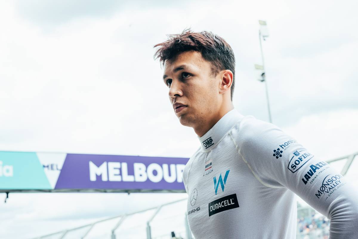 Albon confesses that he still yet “shaken off the rust” from his F1 return