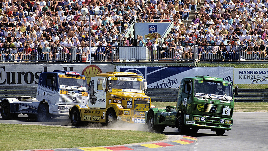 Dramatic crashes during Copa Truck races resulted in truck cabins being ripped off