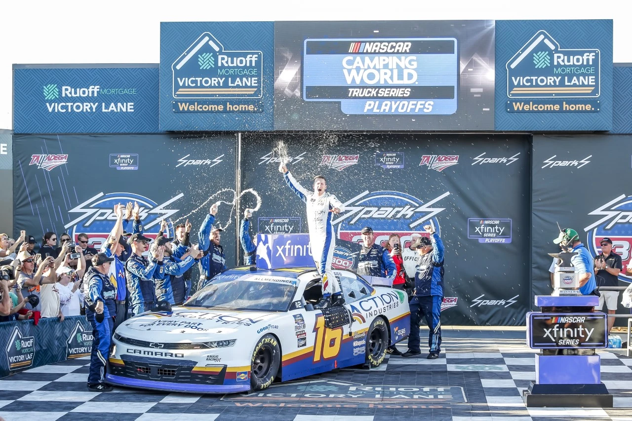 Talladega Xfinity winner Allmendinger makes a bold last-lap pass