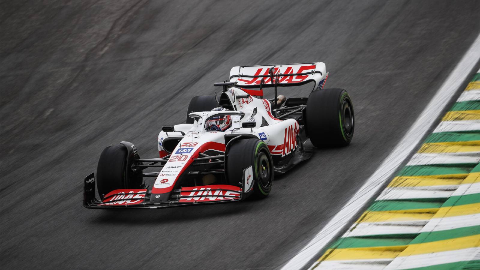Qualifying for the F1 in Brazil is forecast to be rainy